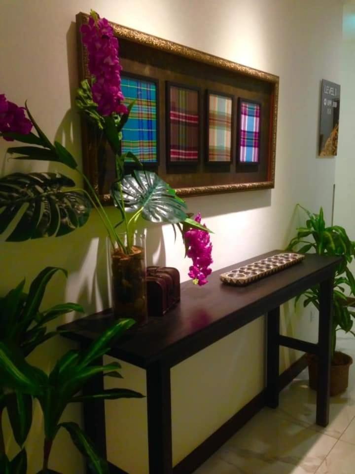 Serapi Hotel Kuching Bagian luar foto